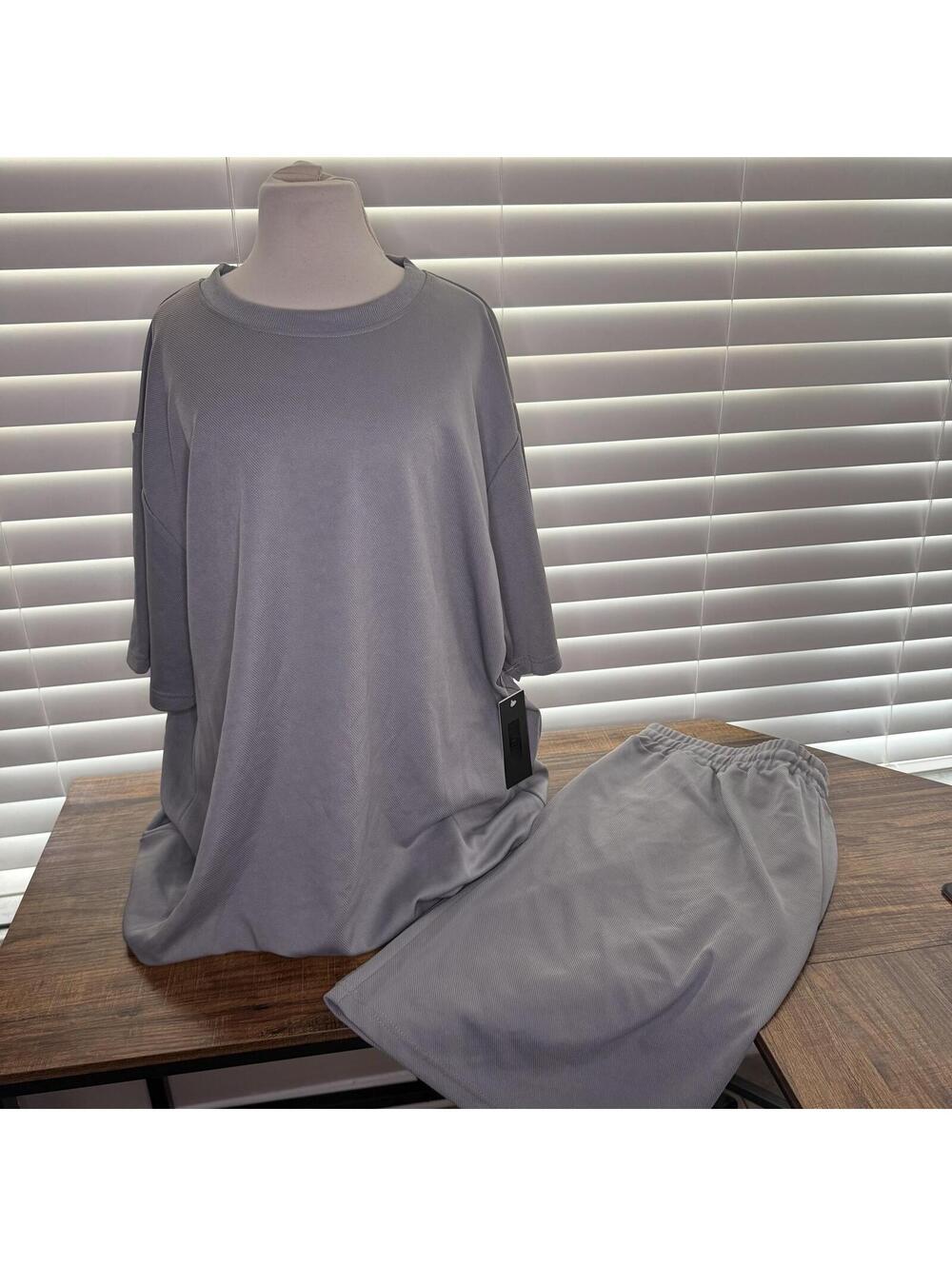 Prime Essentials 4XL Gray T-Shirt and Shorts Set